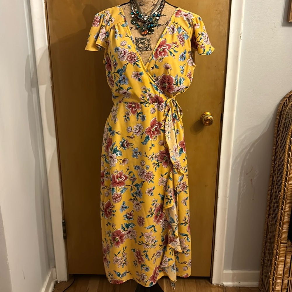 Xhilaration wrap dress
